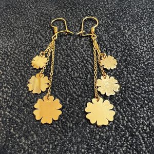 گوشواره طلا 18 عیار زنانه سوزیانا مدل سه گل 3.3 گرم