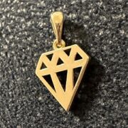 پلاک آویز زنانه سوزیانا مدل الماس