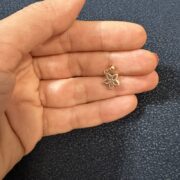 پلاک آویز زنانه سوزیانا مدل گلبرگ - Image 3