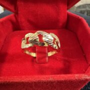 انگشتر طلا 18 عیار زنانه مدل کارتیر کد 1 - Image 3