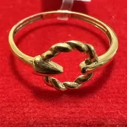 انگشتر طلا 18 عیار زنانه مدل طناب و تیر - Image 3