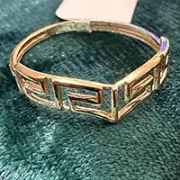 انگشتر طلا 18 عیار زنانه مدل مینیمال فلش