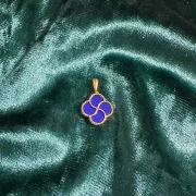 پلاک آویز طلا 18 عیار سوزیانا مدل گل آبی کد 2 - Image 2