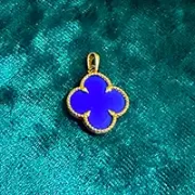 پلاک آویز طلا 18 عیار سوزیانا مدل گل آبی