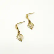 گوشواره طلا 18 عیار زنانه مدل لوزی کد 104 - Image 3